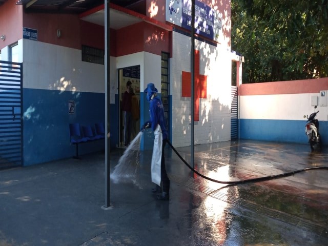 Prefeitura higieniza unidades de saúde do Humberto Salvador, Maracanã e Maré Mansa 