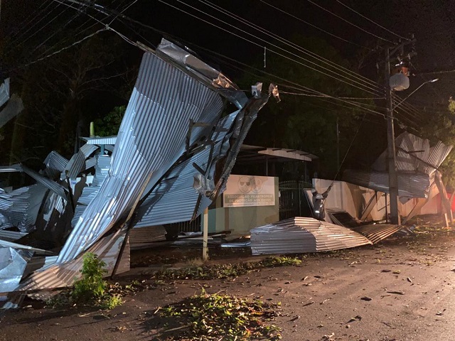 Ventos de 103 km/h deixa 14 desalojados e danifica mais de 50 imóveis em Prudente