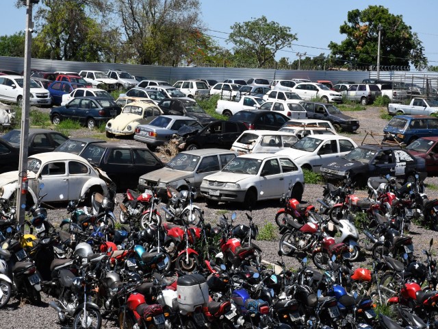 Prefeitura adequa cobrança de estadia e remoção de veículos recolhidos; queda chega a 63%