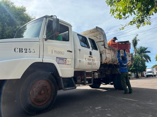Mutirão ‘Todos contra a Dengue’ recolhe 17 caminhões de materiais inservíveis
