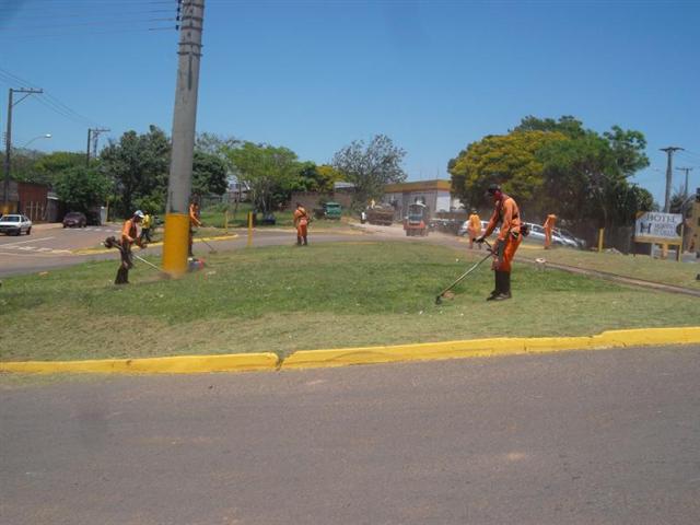 Prudenco atua na limpeza das avenidas JK, Ibraim Nobre e da Rua Alvino Gomes Teixeira