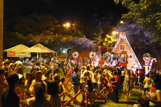 Chegada do Papai Noel é atração no Chalé do Fundo Social com programação até domingo