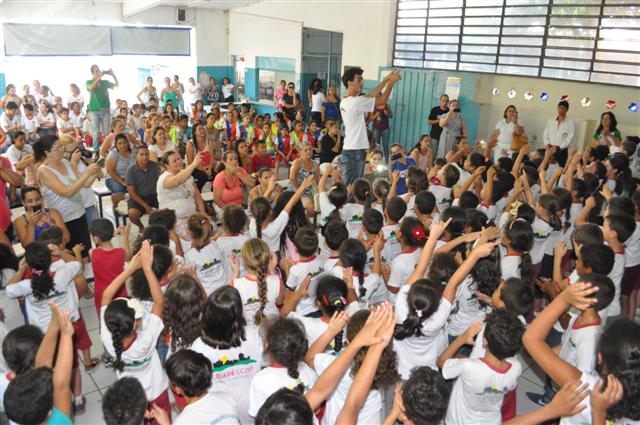 Em comemoração ao Dia das Crianças, Catarina Martins Artero promove tarde de apresentações