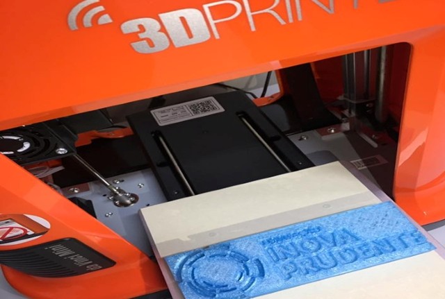Inova Prudente adquire impressora 3D; equipamento estará à mostra no 8º Salão do Livro
