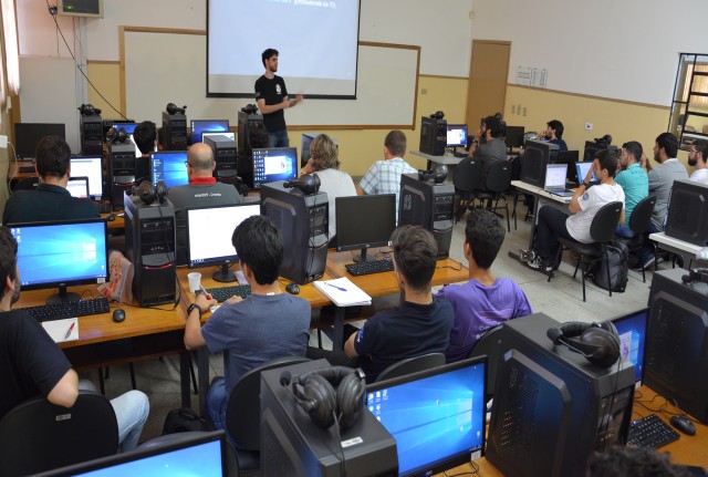 Inova sedia Escola Regional de Informática; evento visa integrar instituições