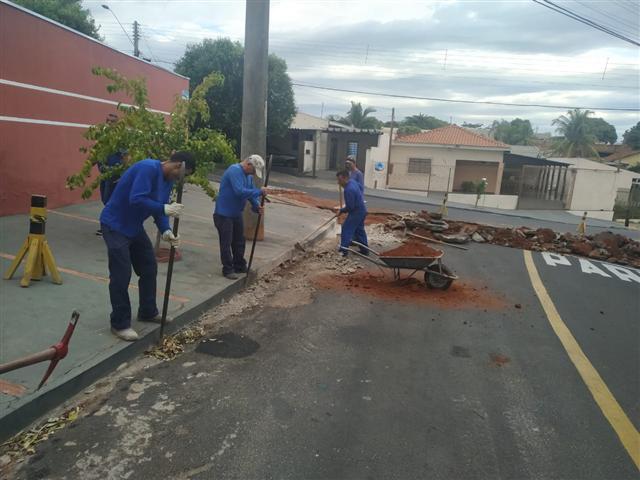 Jardim Santana, Cohabão e demais setores públicos recebem manutenção e limpeza