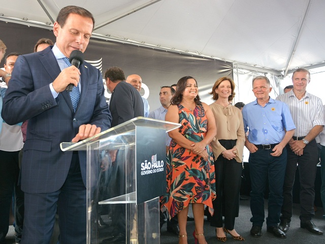 Bugalho acompanha governador João Doria em inauguração do novo CDP em Caiuá