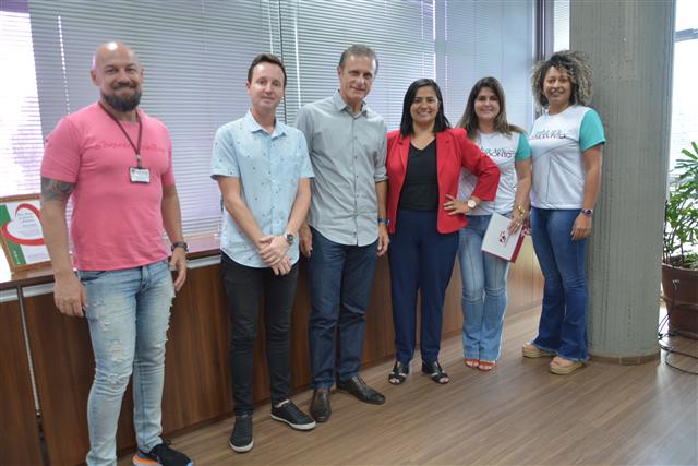 Bugalho recebe confirmação de show do cantor Almir Sater em Prudente