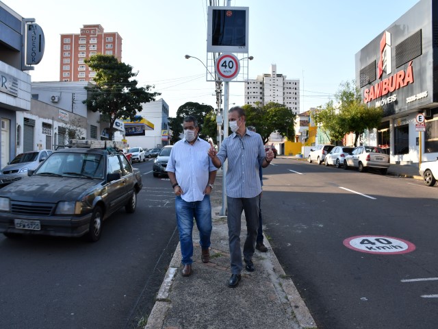 Lombadas eletrônicas terão velocidade máxima de 50 km/h a partir desta segunda