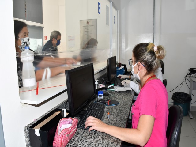Farmácia Central completa 1 ano em novo prédio com mais de  105 mil prescrições 