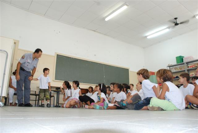 Clube do Bem-Te-Vi orienta 190 alunos da João Sebastião Lisboa nesta terça-feira