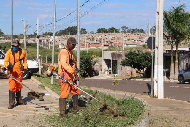 Vida Nova Pacaembu e Ângelo Rena recebem mutirão de zeladoria 