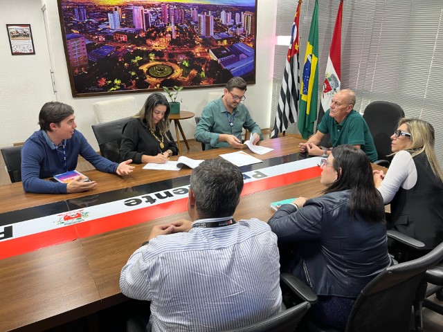 Prefeitura e Senac firmam parceria para oferecer 35 vagas no curso de Cuidador de Idoso