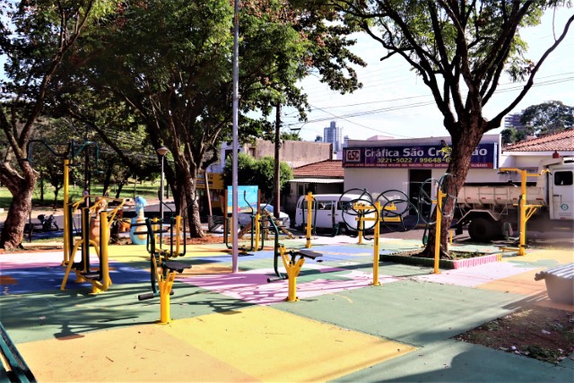 Prefeitura anuncia reinauguração da ‘Praça Emília Rosa, a Praça do Dino, no Parque do Povo