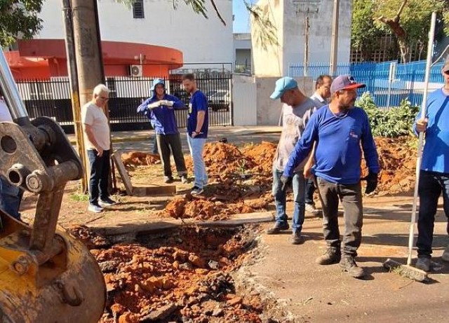 Prefeitura de Prudente realiza obra de manutenção na Av. Cel. José Soares Marcondes 