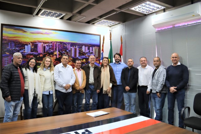 Tupã recebe Valéria Bolsonaro, que anuncia Ônibus SP por Todas para atendimentos em PP