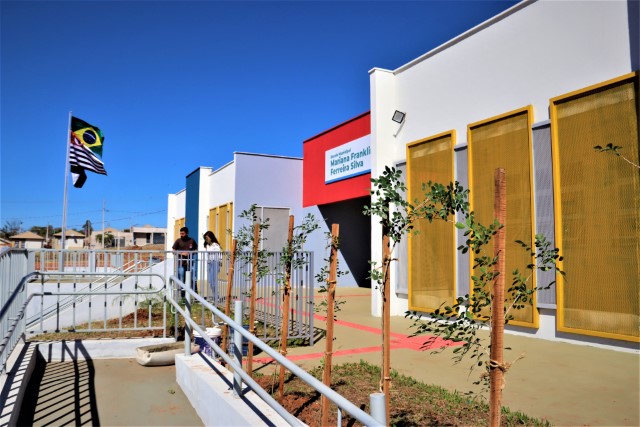 Escola do Vida Nova Pacaembu, que será inaugurada dia 12, recebe últimos ajustes