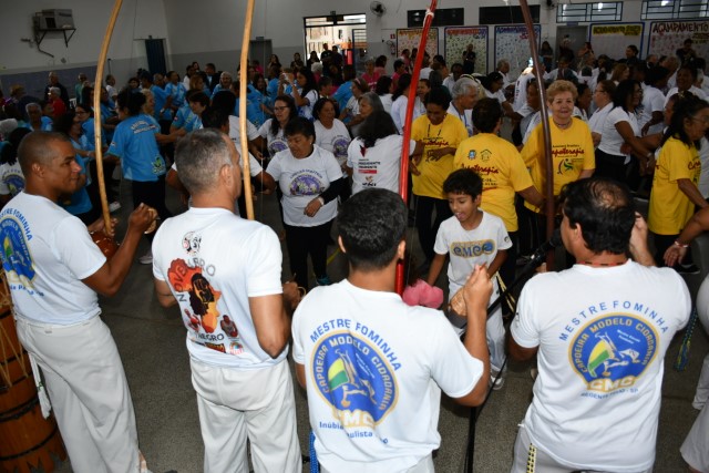 Prudente sedia 2º Encontro Regional de Capoeira Adaptada, que reúne 250 idosos 