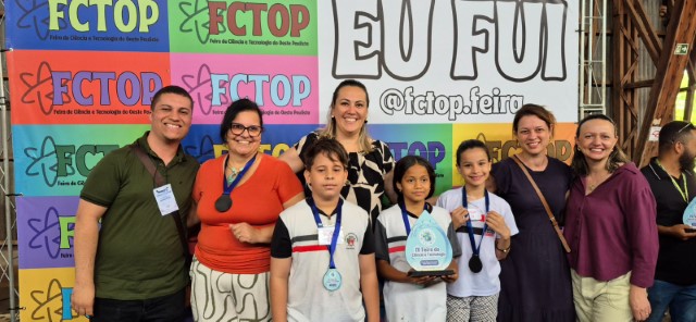 FCTOP reúne 1.500 estudantes no IBC no 1º dia; escolas da rede municipal são premiadas