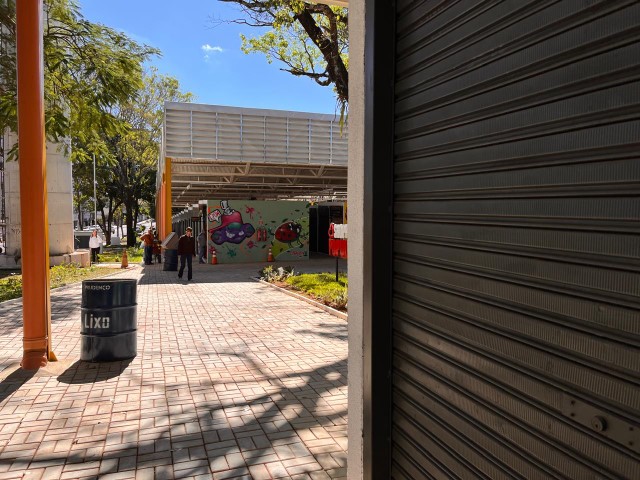 Prefeitura concede redução de até 40% a novos permissionários de box do Shopping Popular