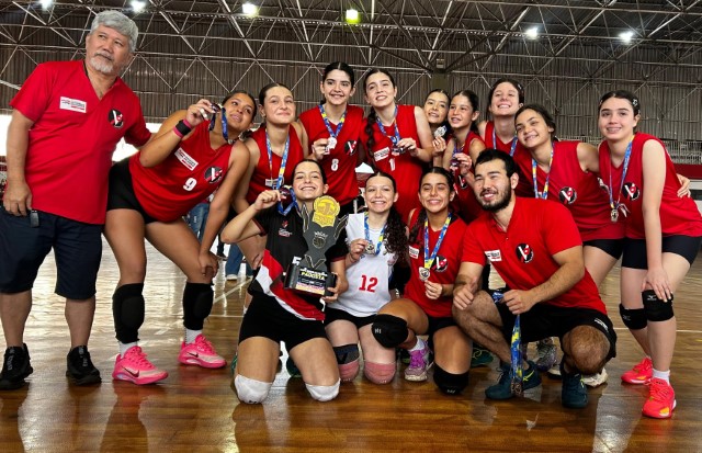 Equipes de vôlei masculino e feminino da Semepp se destacam em Copa Super Paulista