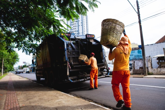 Semea reforça cuidados com lixo e reciclagem durante o período festivo