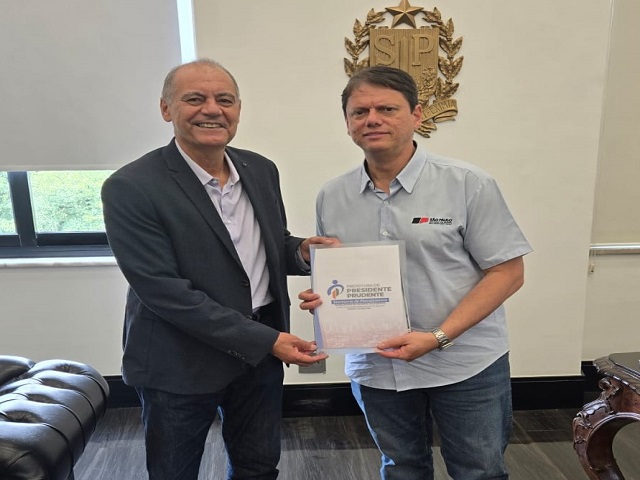 Tupã se reúne com governador Tarcísio de Freitas e solicita R$ 20 milhões para recape