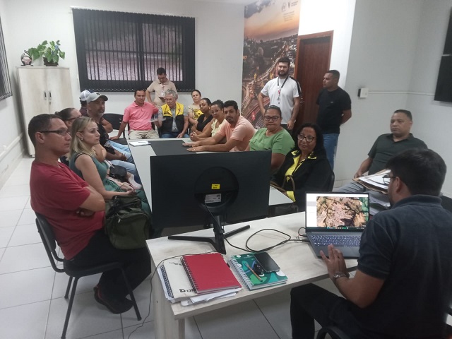 Semob apresenta nova fase do transporte em bairros e empresas