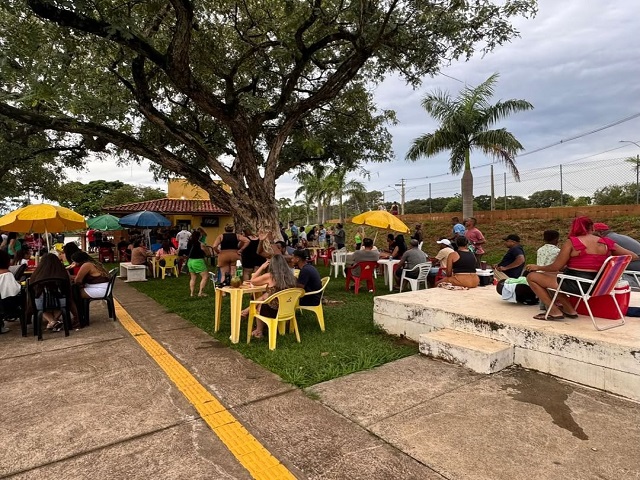Setur promove Flashback e Grupo Sambadô no Balneário, dias 7 e 8 de março