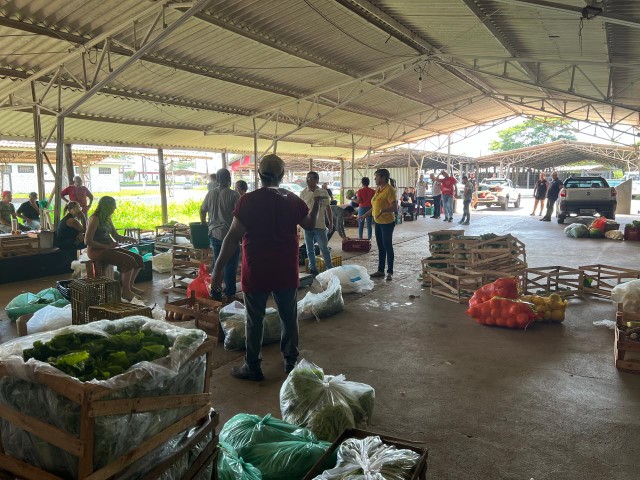 Prefeitura entrega 2,7 toneladas de hortifrutigranjeiros a entidades assistenciais 