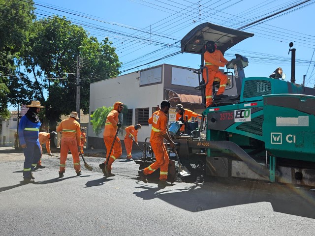 Prefeito Tupã garante mais R$ 10 milhões para recape durante agenda em SP