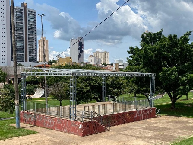 Secretaria de Turismo promove programação especial no Parque do Povo nesta sexta-feira