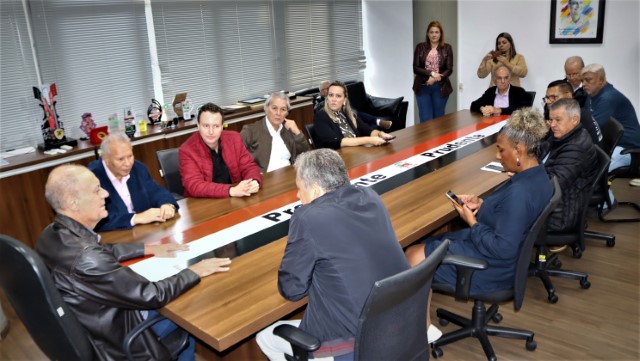 Prefeito Tupã recebe deputado Carlos Zarattini e apresenta demandas para Prudente