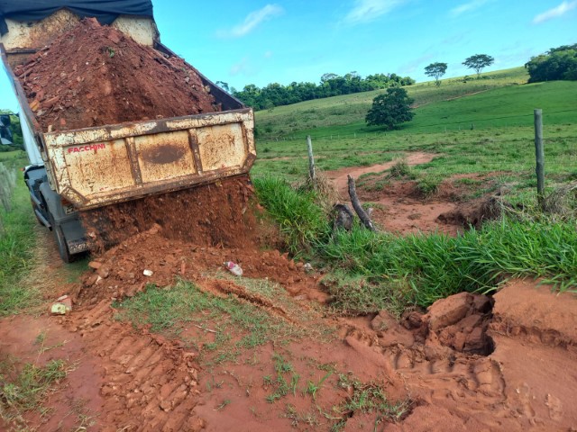 Seagri realiza manutenção em 9 km da Estrada dos Navarros – Mundo Novo 
