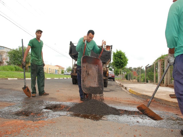 Em 11 meses, Prudenco investe R$ 1,6 milhão em operações tapa-buracos