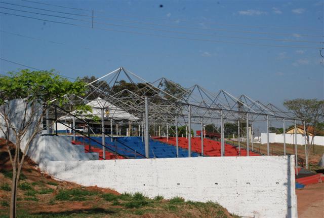 Pela primeira vez arquibancada do recinto recebe cobertura para 48ª Expo Prudente