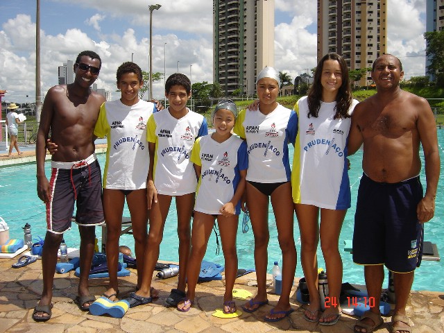 Nadadores da Semepp participam de Campeonato Paulista Infantil em São Caetano do Sul