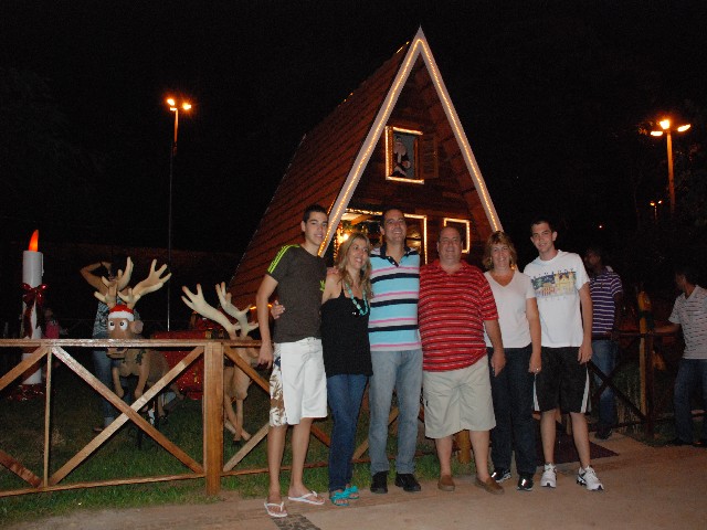 Casa do Papai Noel fica aberta para visitação até às 15h desta quinta-feira  