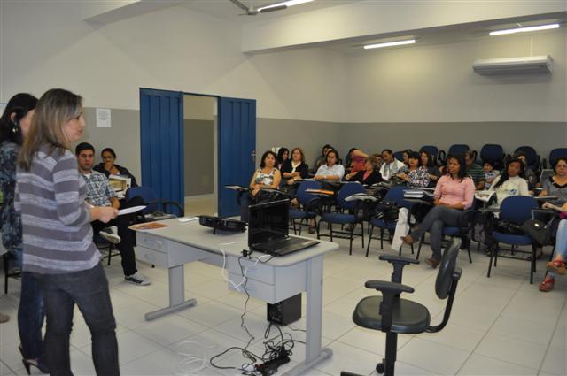 Ceforppe sedia último encontro do curso Jornal Escolar que envolveu Seduc e impresso