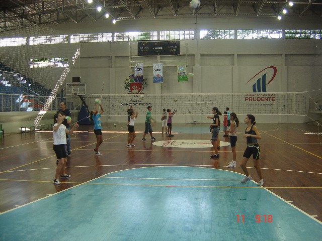 Semepp oferece inscrições para voleibol na Escola de Formação Desportiva
