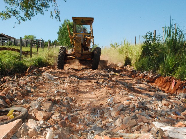 Prefeitura já recuperou 300 quilômetros de estradas e seis pontes na zona rural