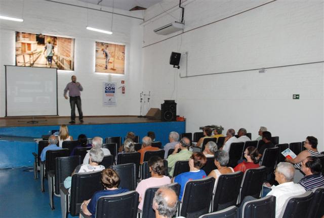 Procon orienta aposentados sobre empréstimo consignado em palestra no Matarazzo