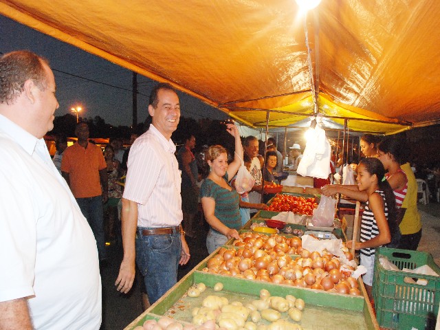 Bairro Brasil Novo já conta com feira livre realizada todas as terças-feiras