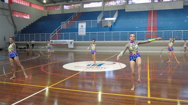 Ubatuba leva a melhor na ginástica rítmica e é campeã da modalidade nos Joguinhos