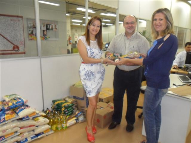 Fundo Social recebe doações de alimentos da Receita Federal e do Banco Santander