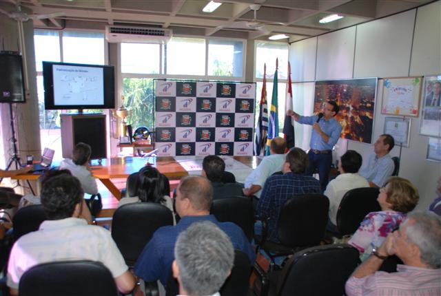 Nova logo do Governo de Prudente tem aspectos de desenvolvimento e visão futurista