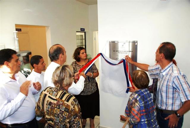 Prefeito inaugura ESF São Pedro com sede própria para atender moradores da zona leste 