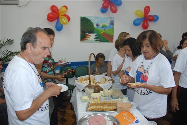Dia da Vovó é comemorado com ações no Centro de Referência FelizIdade nesta sexta-feira