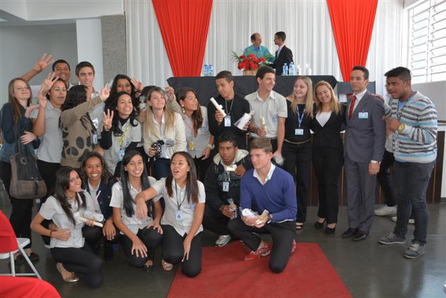 Fundação Mirim forma 65 alunos no curso de Preparação para o Mercado de Trabalho