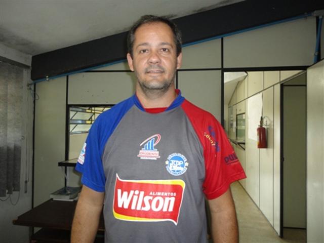 Técnico Marcelo Lorençoni confirma equipe feminina de vôlei no Paulista 2014